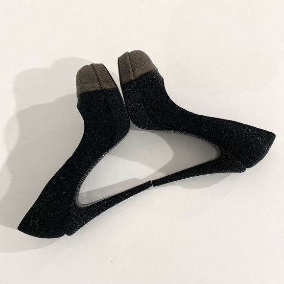 Authentic Chanel Black and Grey Glitter Platform Heels size 37 1/2 - Picture 4 of 12